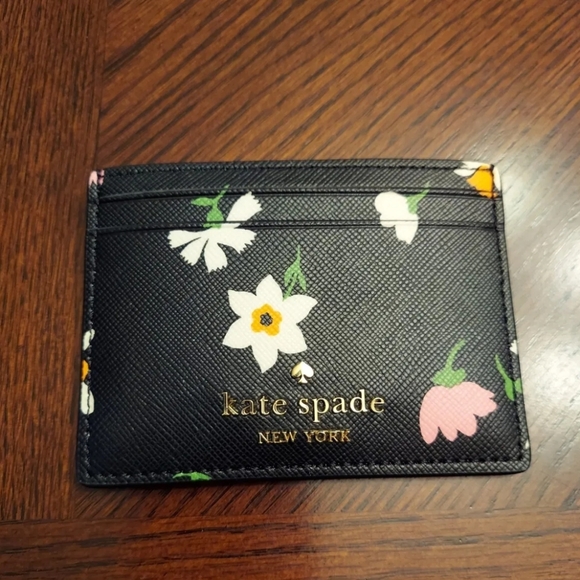 kate spade Handbags - NWT! Kate spade cardholder!